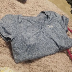 Under armor t shirt